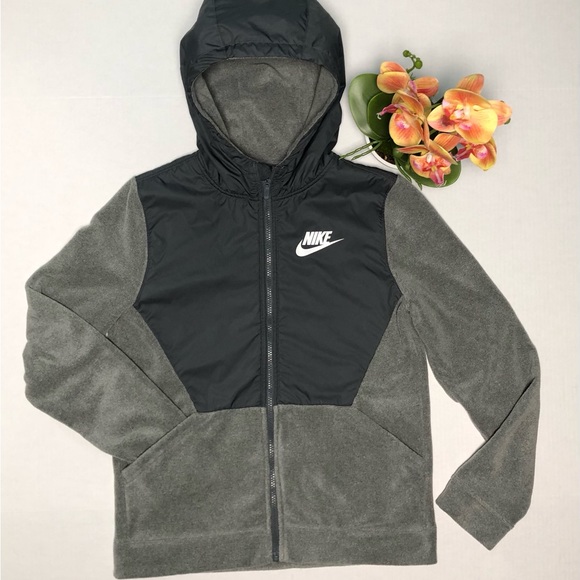 Nike Other - ⭐️NEW⭐️Nike Boy’s Hooded Fleece Jacket Gray